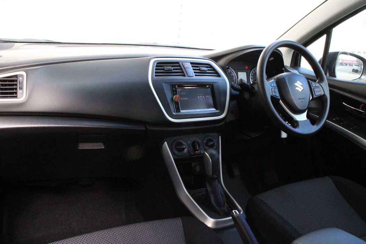 2014 Suzuki S-Cross GL JY