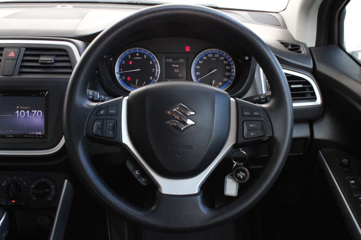 2014 Suzuki S-Cross GL JY