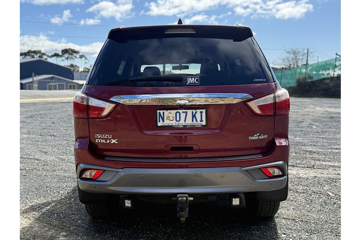 2020 Isuzu MU-X LS-T