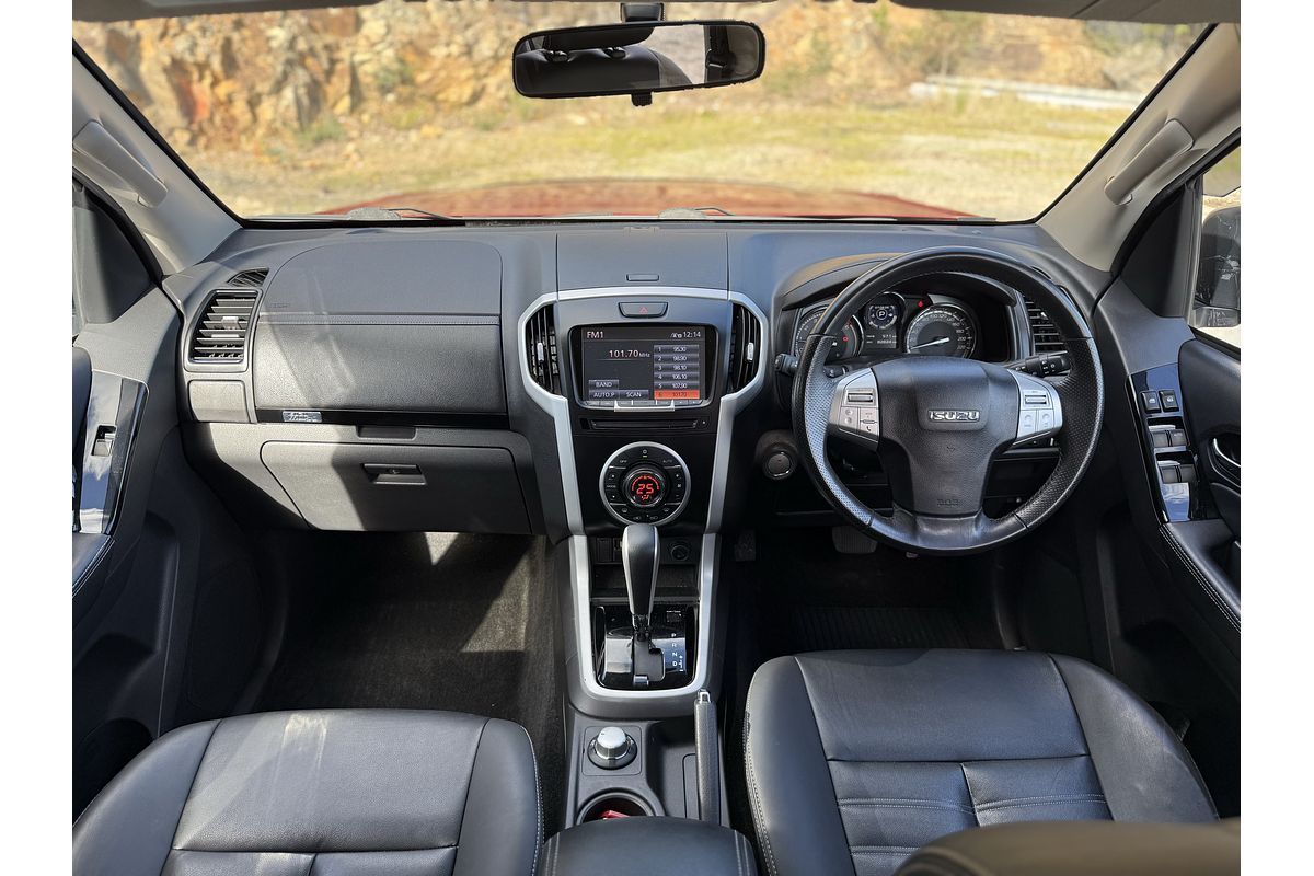 2020 Isuzu MU-X LS-T