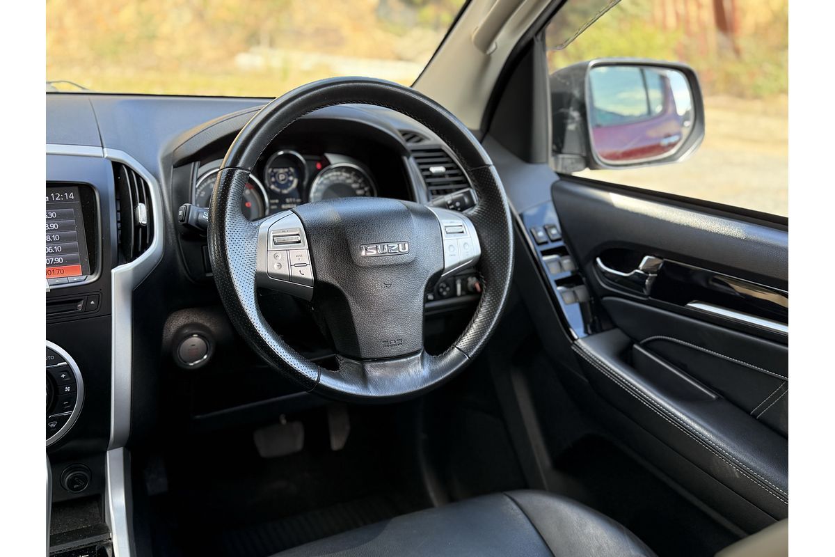 2020 Isuzu MU-X LS-T