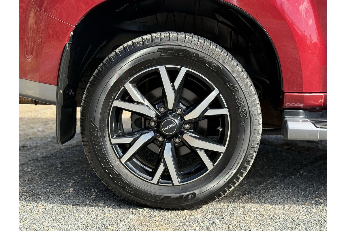 2020 Isuzu MU-X LS-T