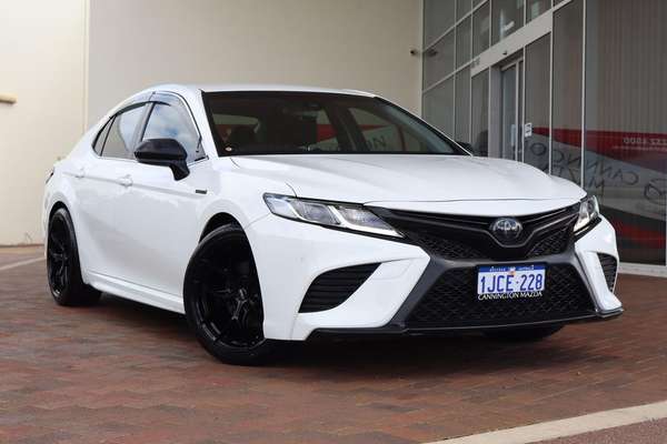 2018 Toyota Camry Ascent Sport AXVH71R