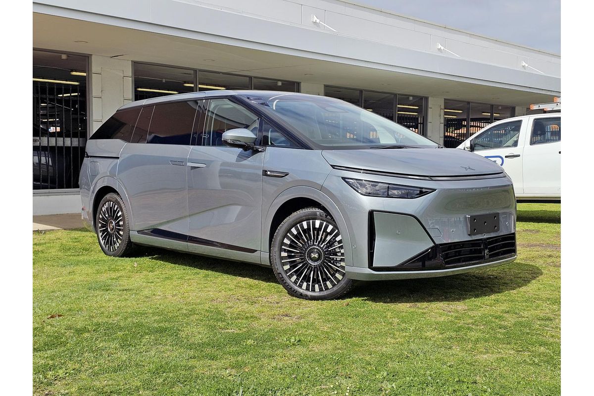 2026 XPENG X9 Standard Range