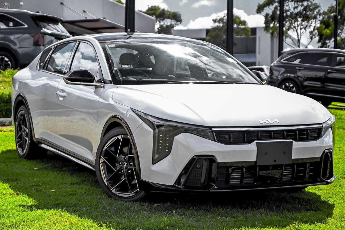 2026 Kia K4 GT-Line CL4m