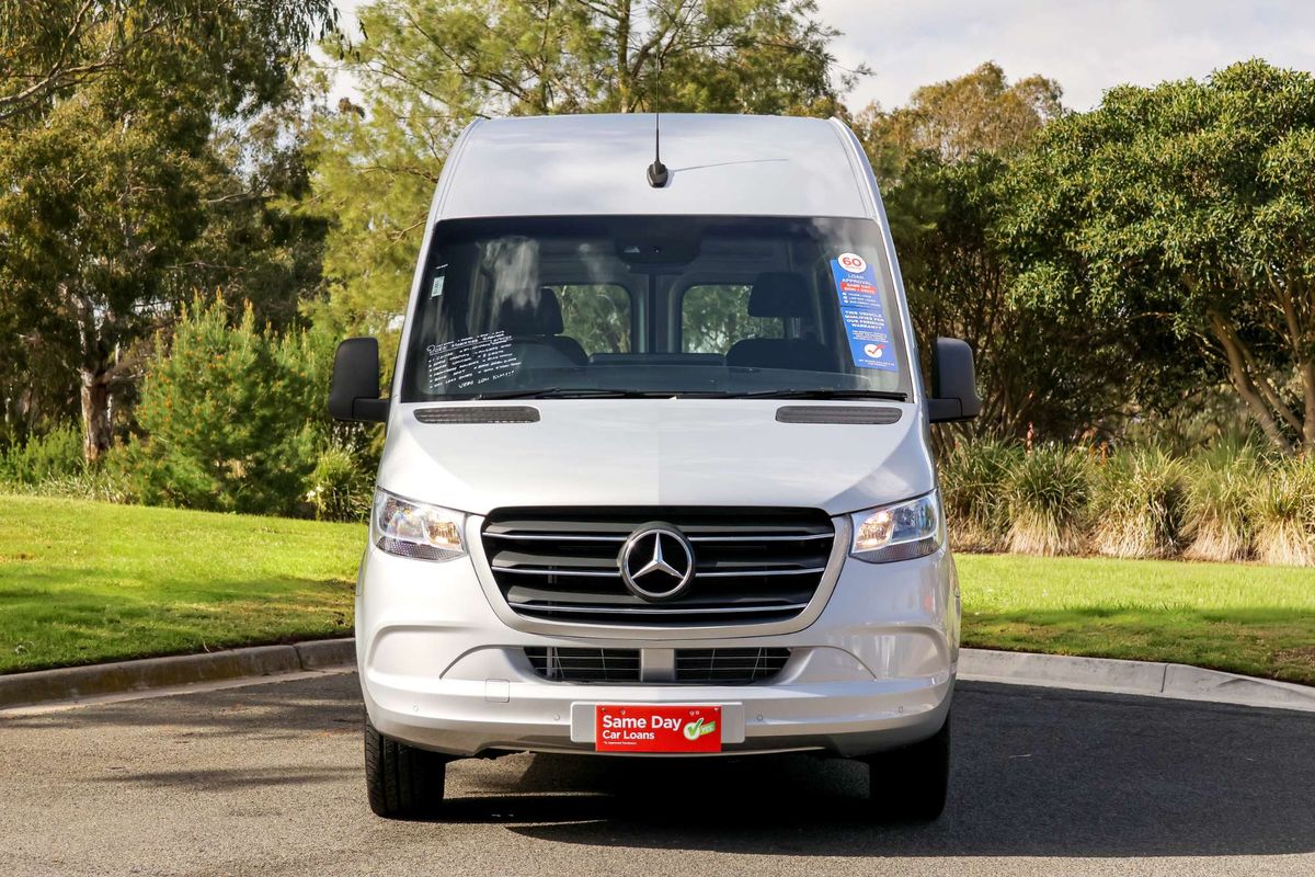2023 Mercedes-Benz Sprinter 417CDI VS30 MWB Low Roof