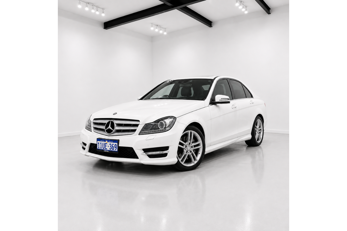 2012 Mercedes-Benz C-Class C200 BlueEFFICIENCY Elegance W204