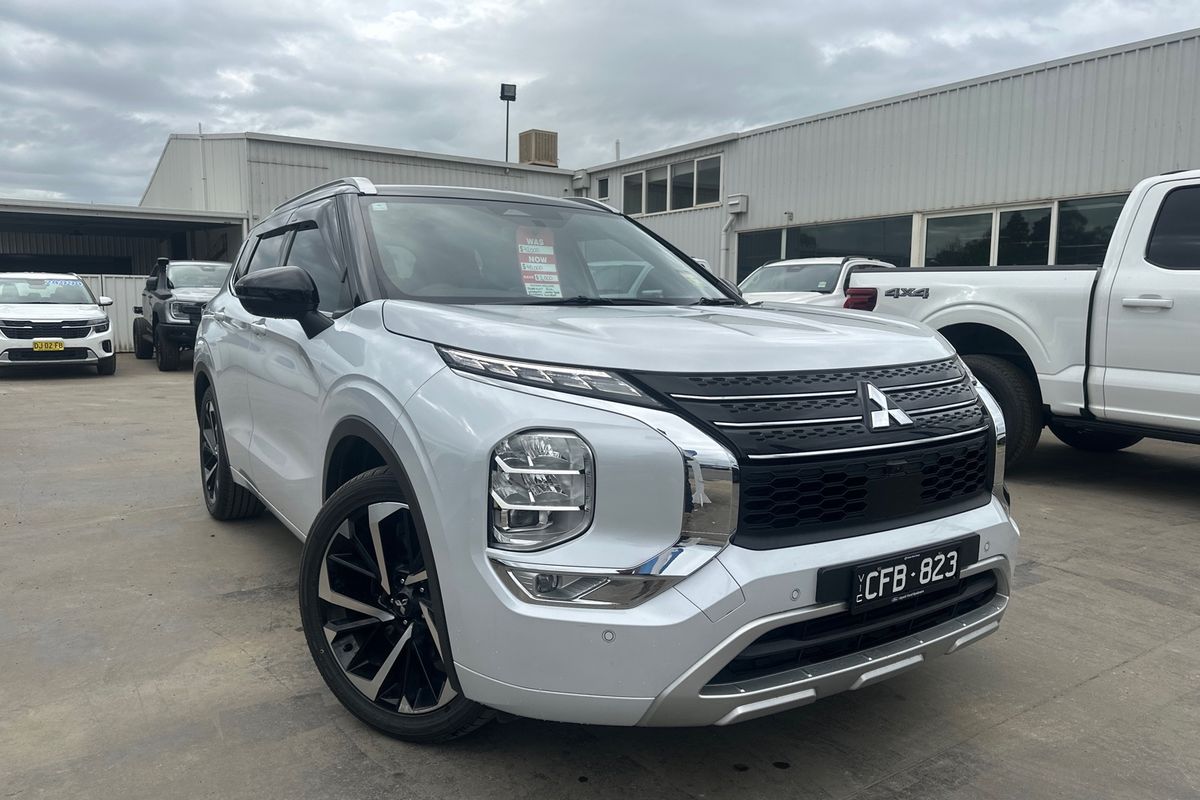 2022 Mitsubishi Outlander Exceed Tourer ZM