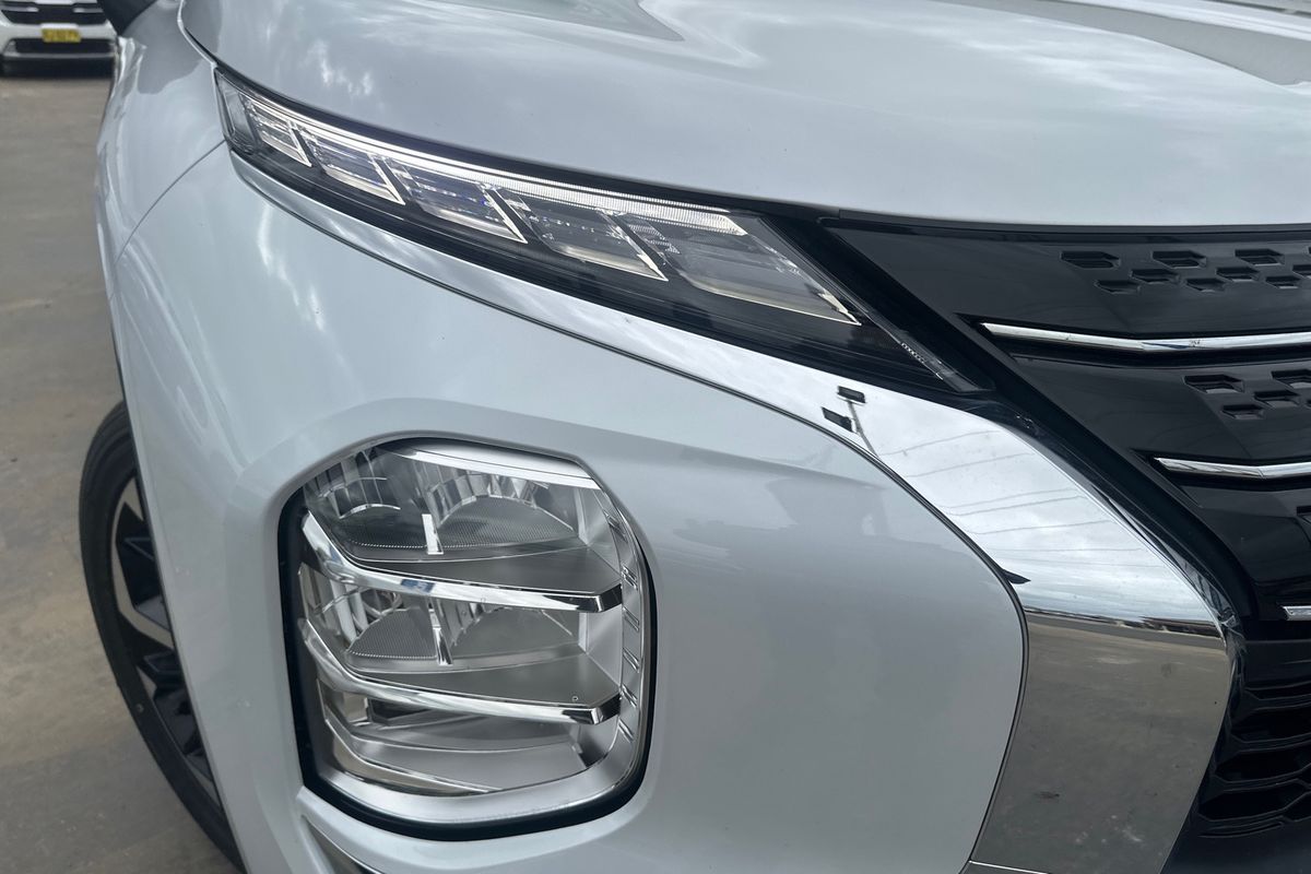 2022 Mitsubishi Outlander Exceed Tourer ZM