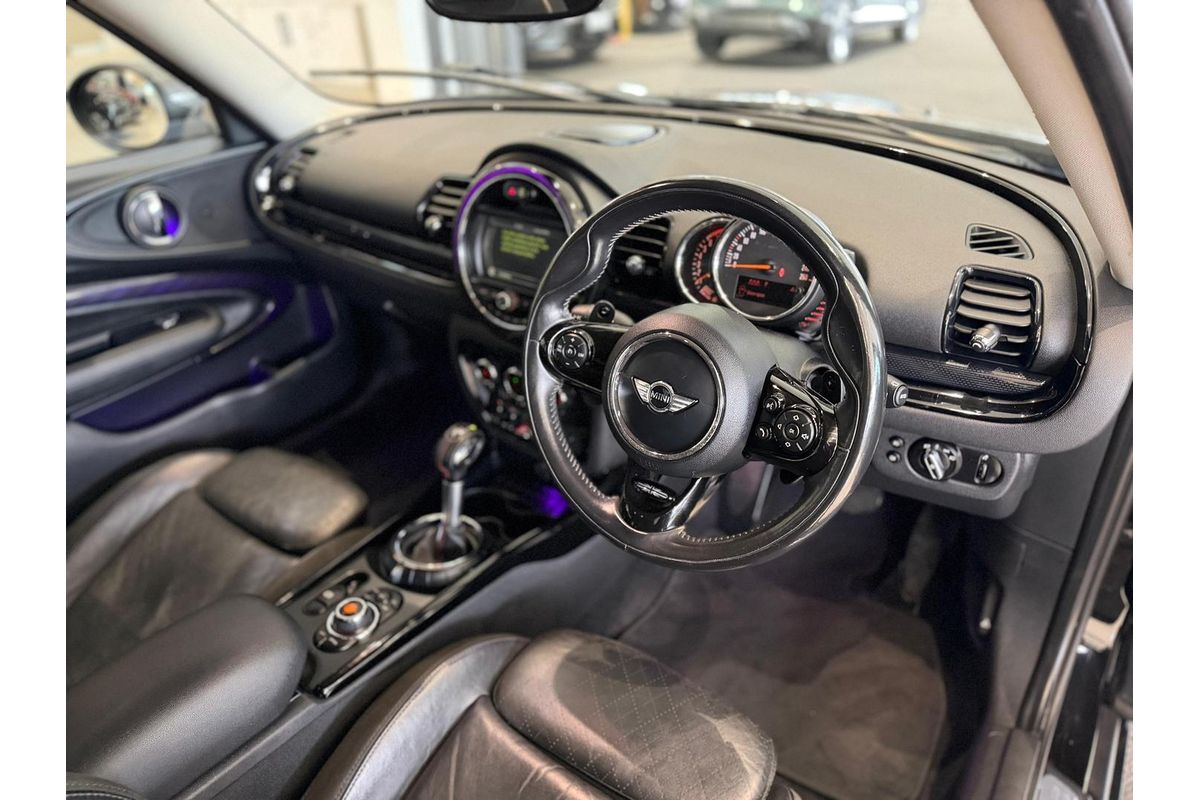2017 MINI Clubman Cooper S F54