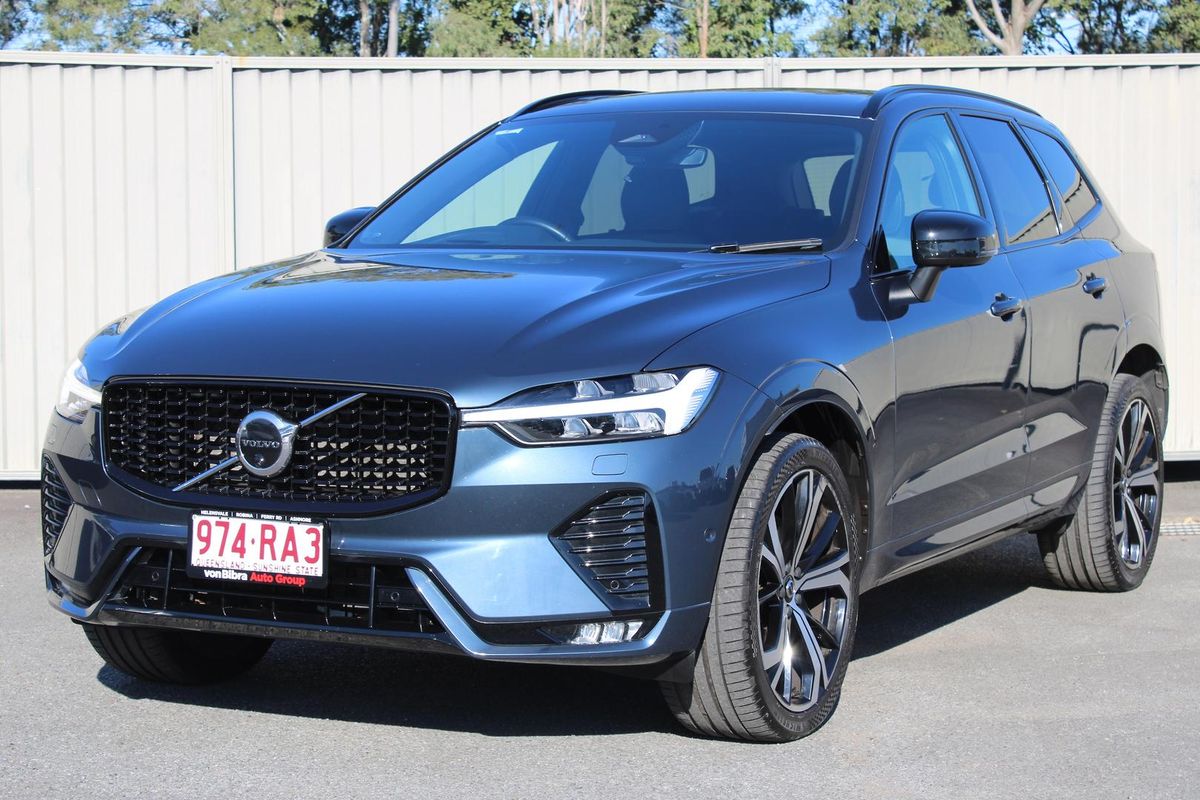 2021 Volvo XC60 B6 R-Design