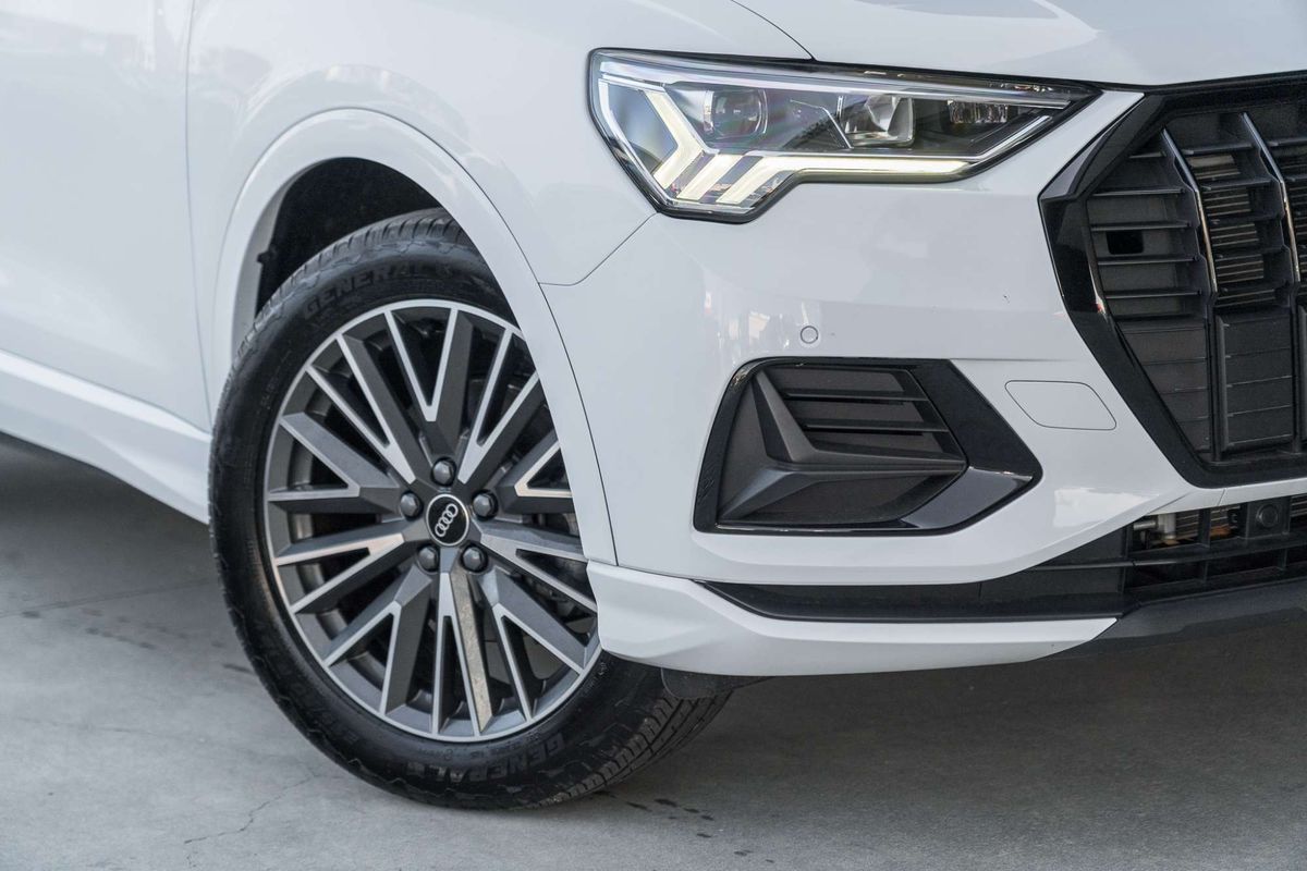 2022 Audi Q3 35 TFSI F3