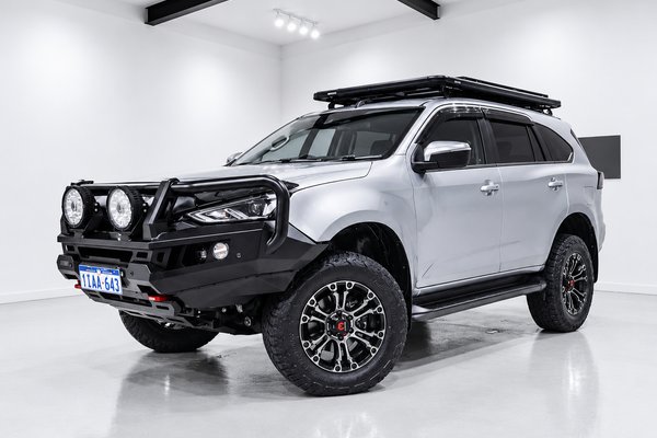 2023 Isuzu MU-X LS-T