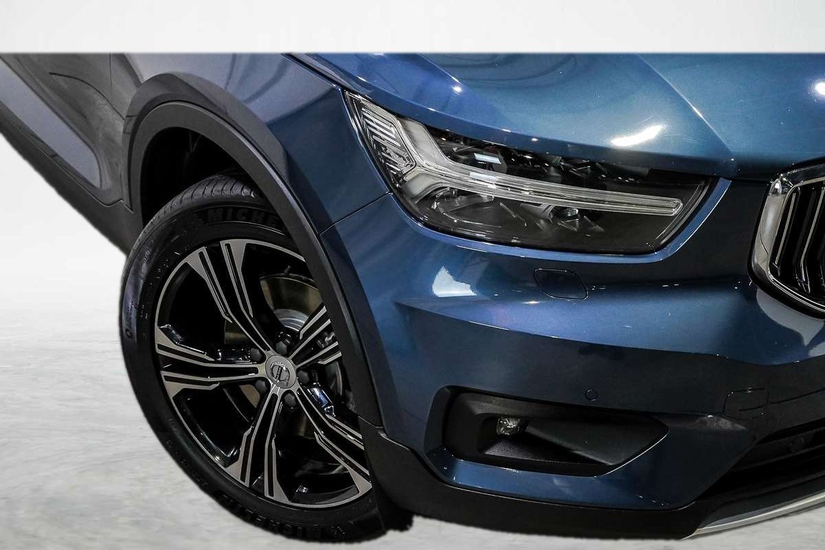 2022 Volvo XC40 T4 Inscription