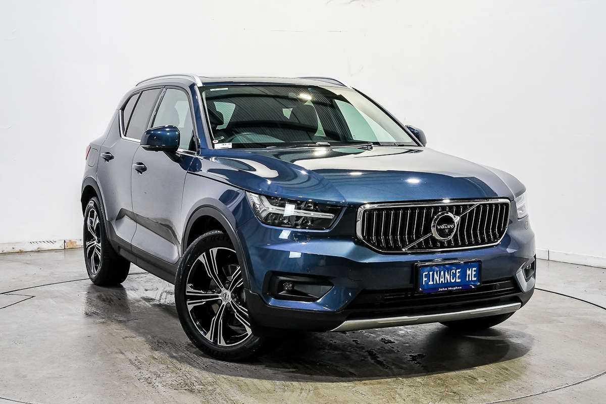 2022 Volvo XC40 T4 Inscription