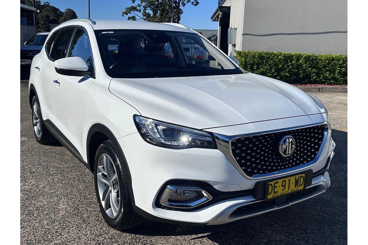2022 MG HS Excite SAS23