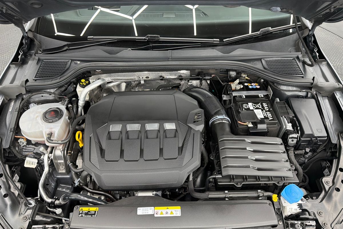 2024 Volkswagen Golf GTI 8