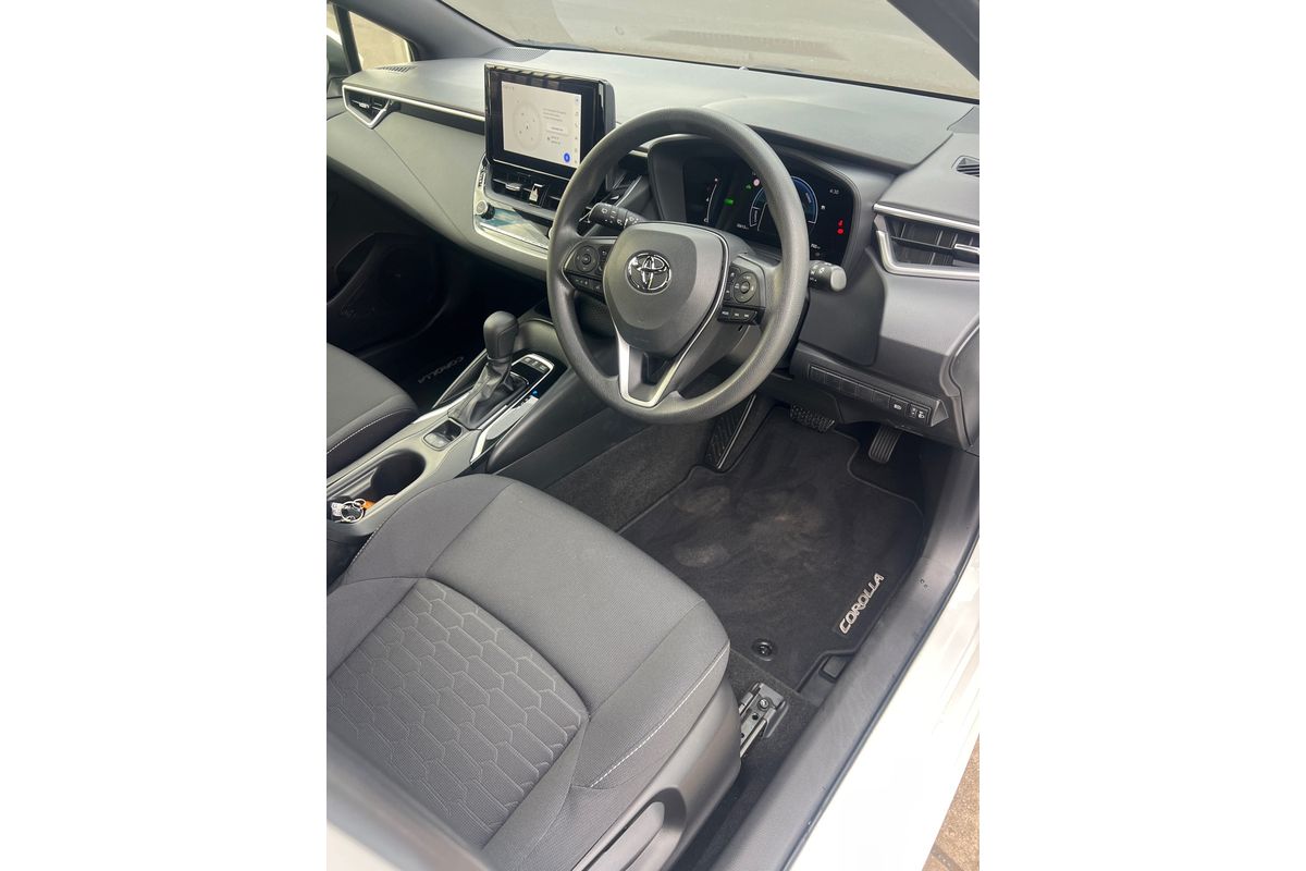 2025 Toyota Corolla Ascent Sport Hybrid ZWE219R image 9