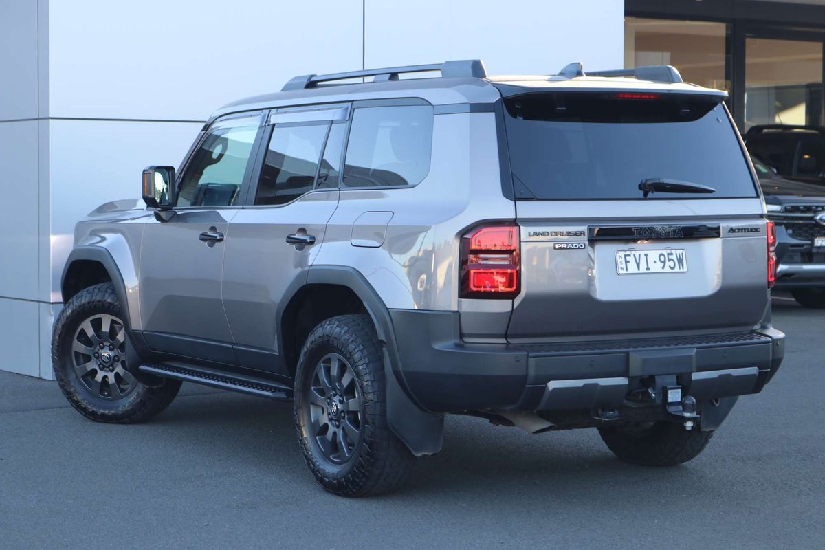 2024 Toyota Landcruiser Prado Altitude GDJ251R