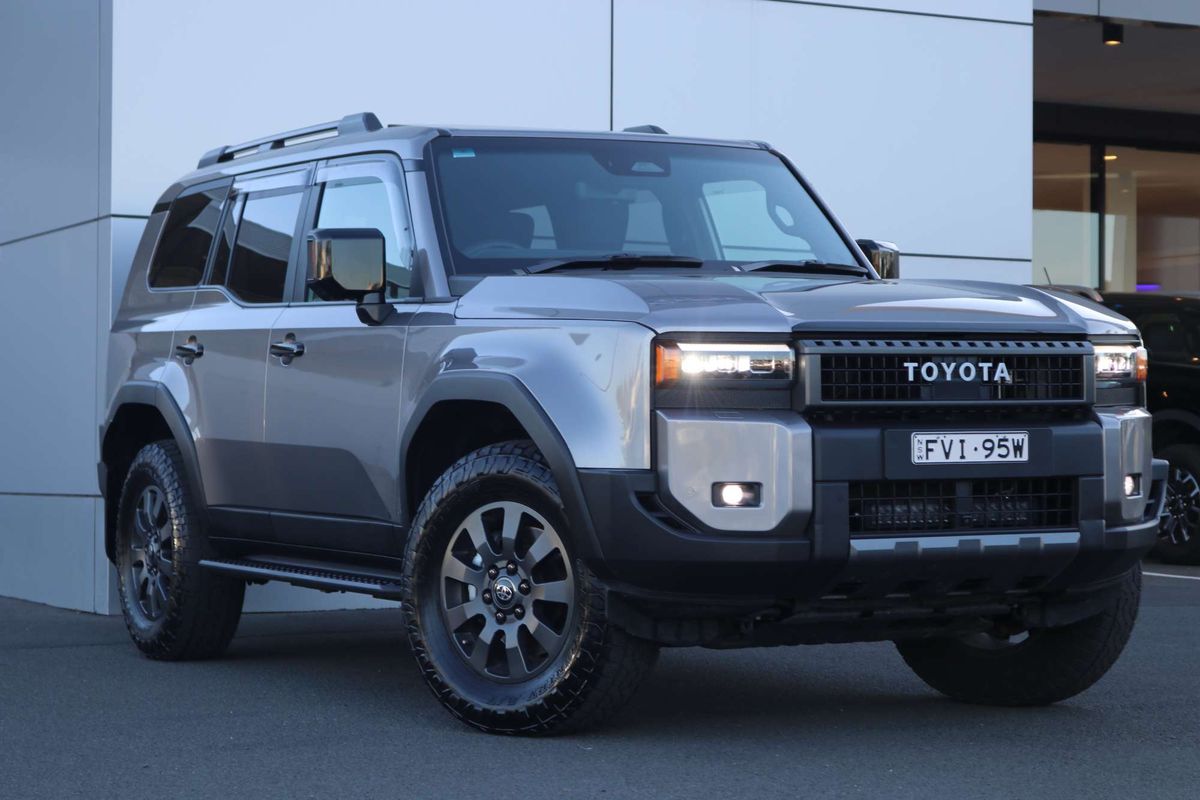 2024 Toyota Landcruiser Prado Altitude GDJ251R