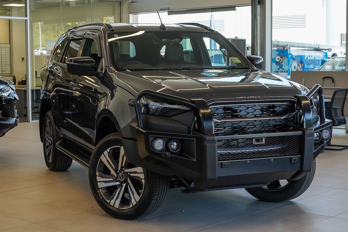 2026 Isuzu MU-X LS-T