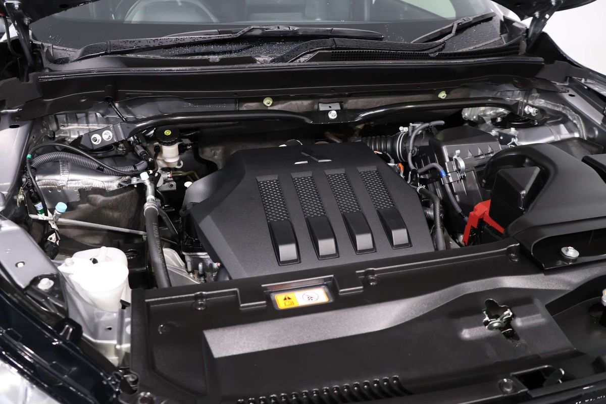 2022 Mitsubishi Eclipse Cross Exceed YB