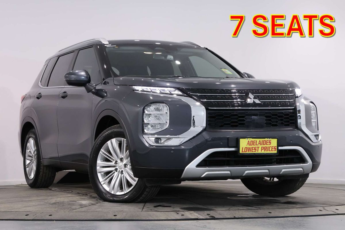 2023 Mitsubishi Outlander LS ZM