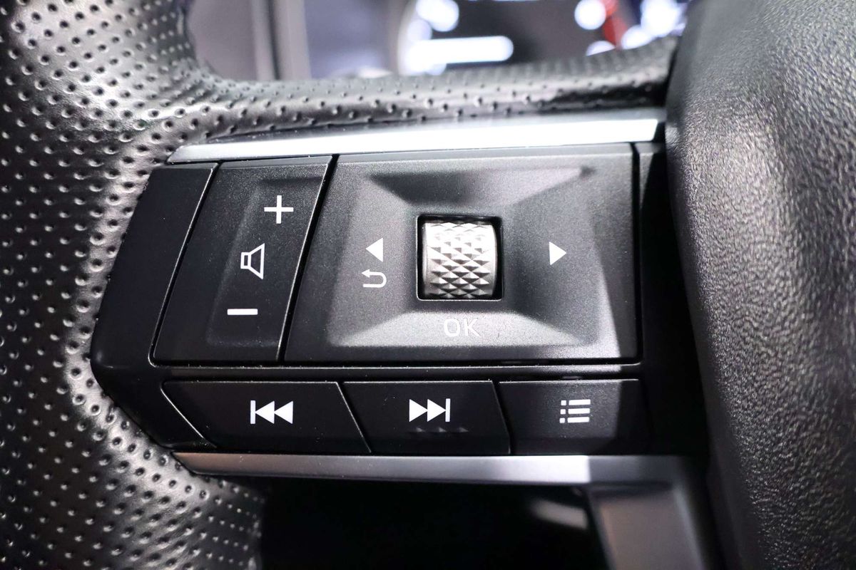 2023 Mitsubishi Outlander LS ZM