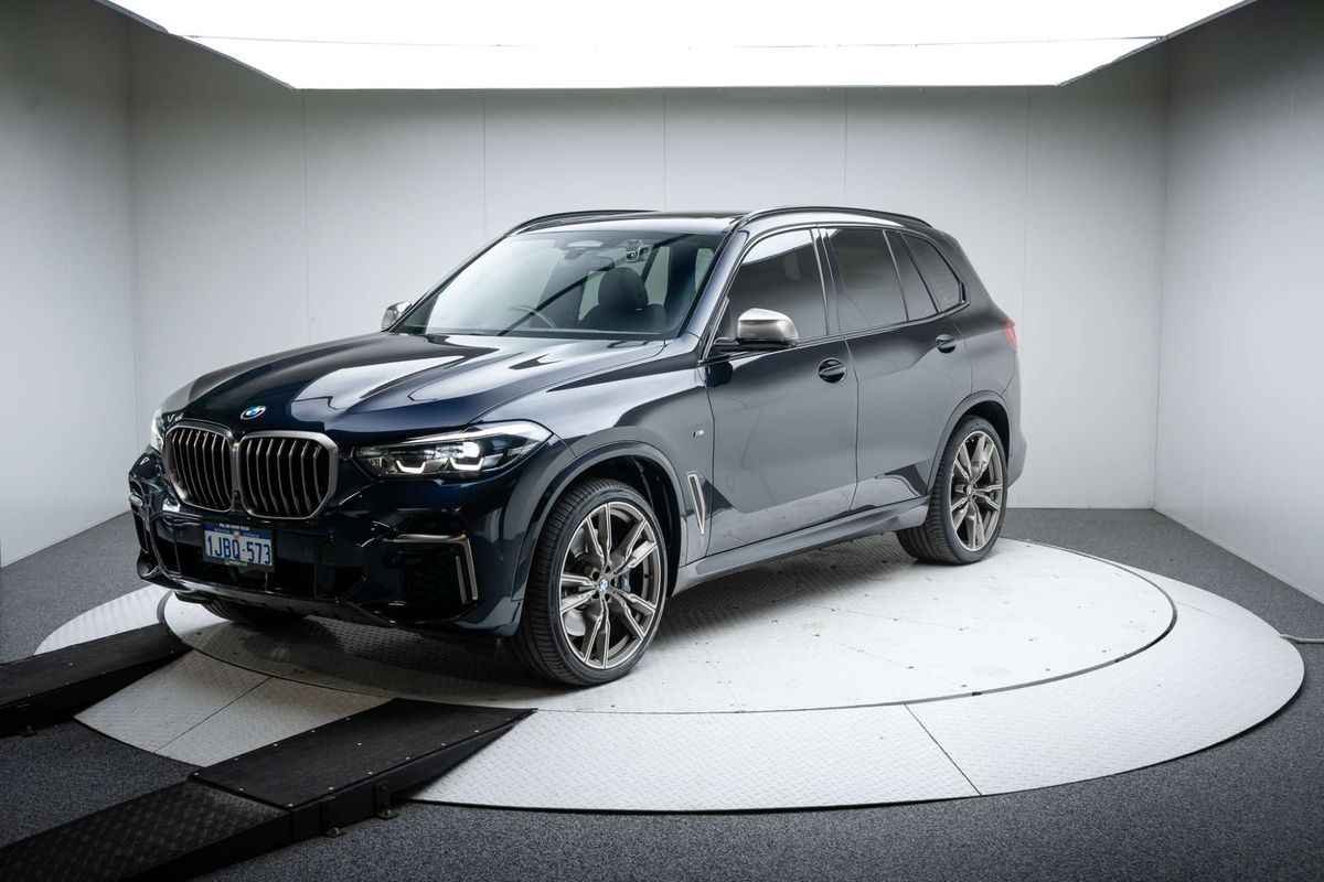 2023 BMW X5 M50i G05