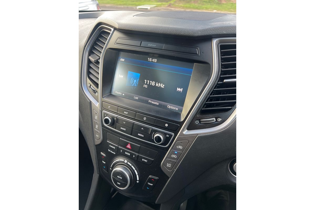 2016 Hyundai Santa Fe Highlander DM3 Series II image 16