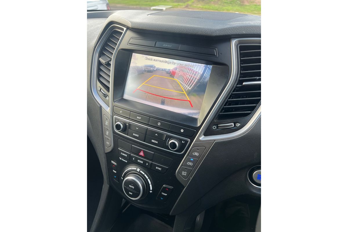 2016 Hyundai Santa Fe Highlander DM3 Series II image 17