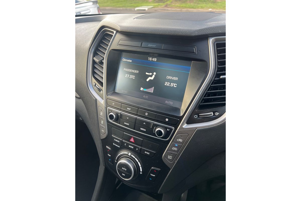 2016 Hyundai Santa Fe Highlander DM3 Series II image 19