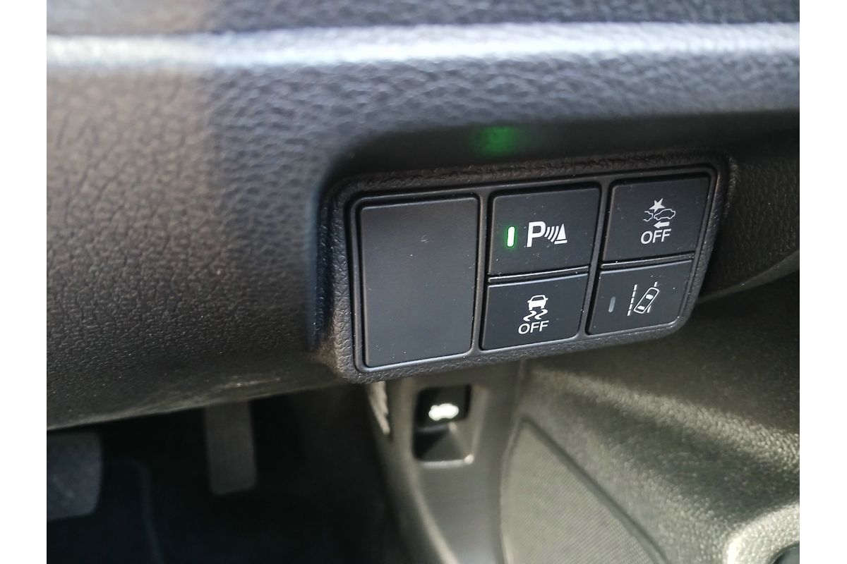 2018 Honda Civic VTi-LX 10th Gen image 15