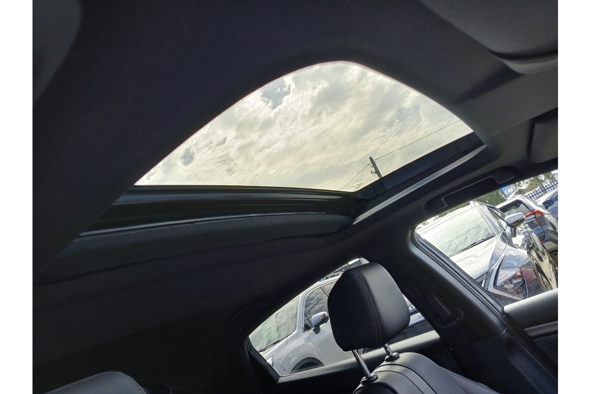 2018 Honda Civic VTi-LX 10th Gen image 17