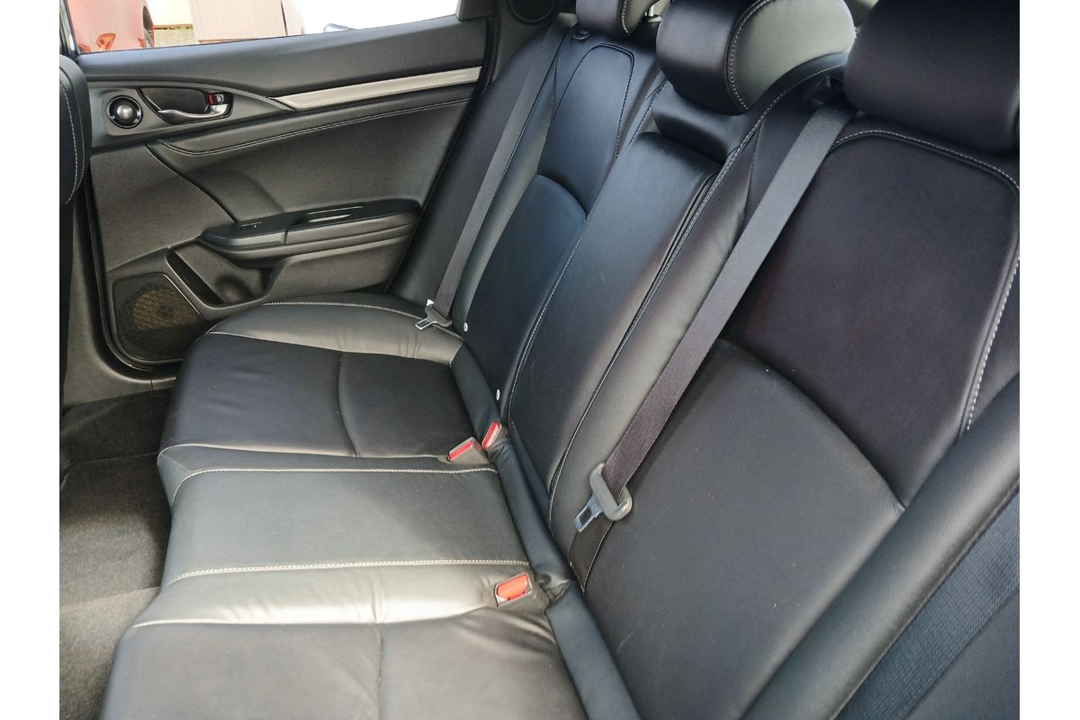 2018 Honda Civic VTi-LX 10th Gen image 21