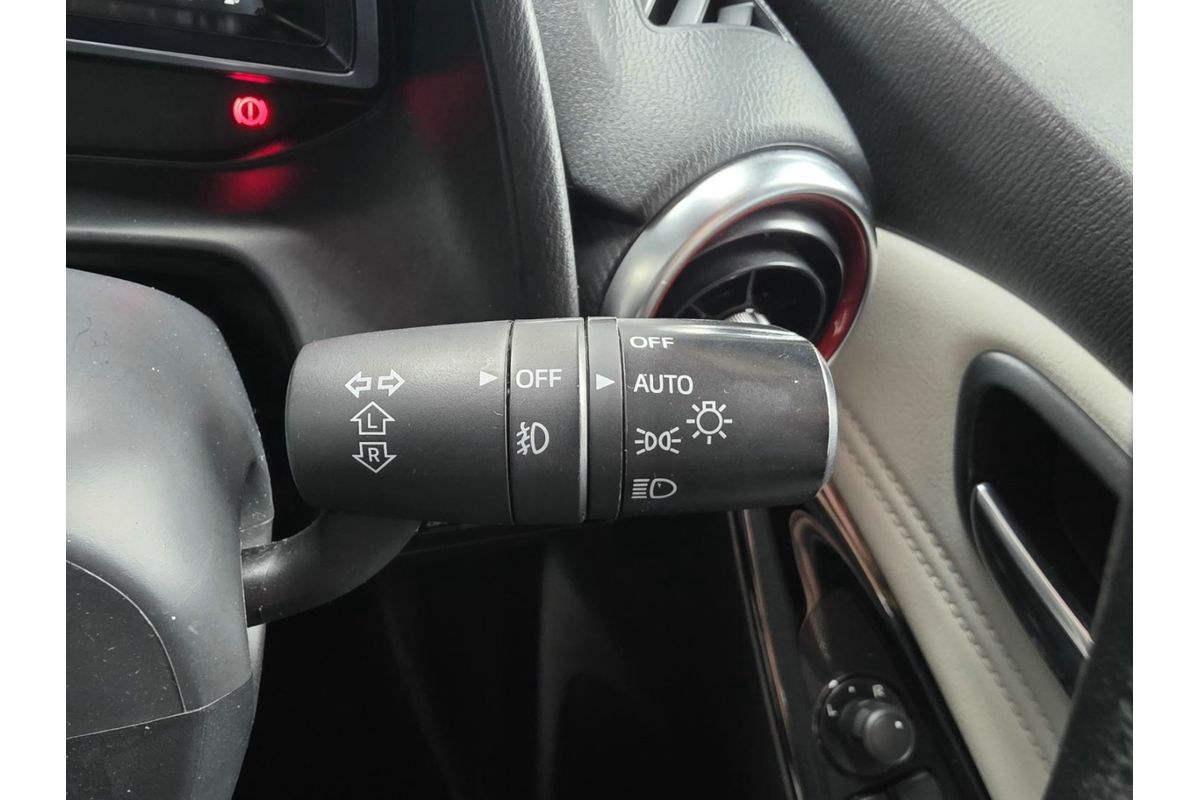 2018 Mazda 2 GT DJ Series image 25