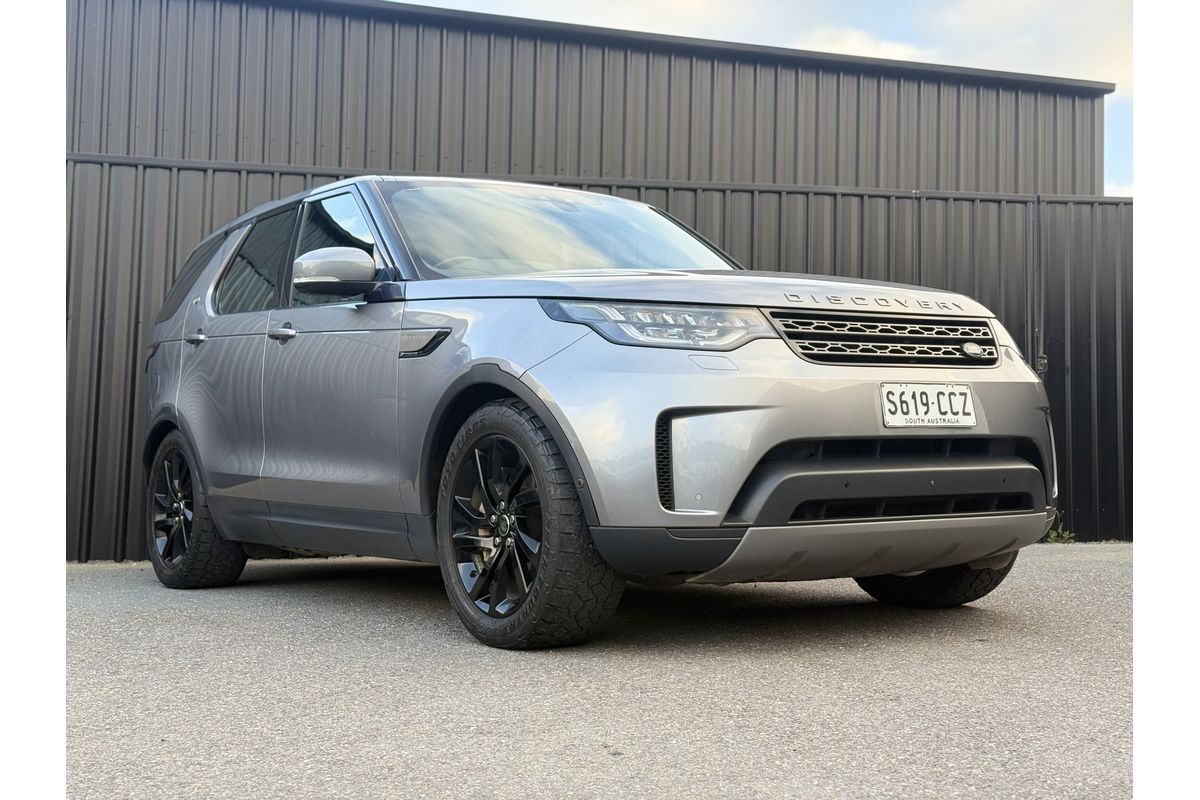2019 Land Rover Discovery SD6 SE Series 5