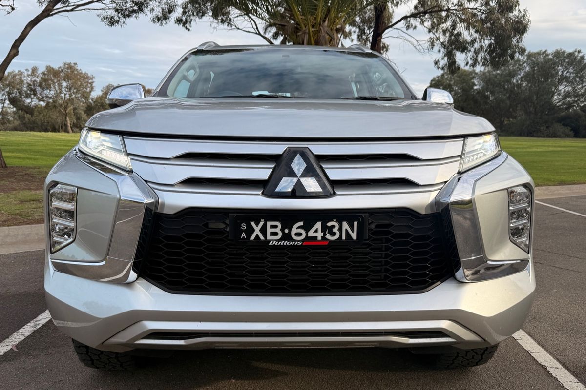 2021 Mitsubishi Pajero Sport GLX QF