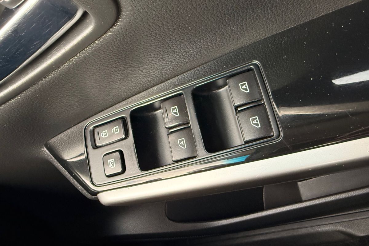 2021 Mitsubishi Pajero Sport GLX QF image 17