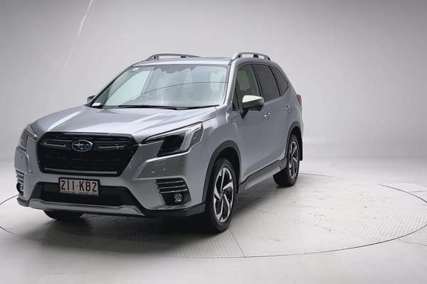 2024 Subaru Forester 2.5i Premium S5 thumb-5