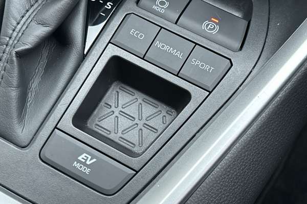 2025 Toyota RAV4 GX AXAH52R thumb-16