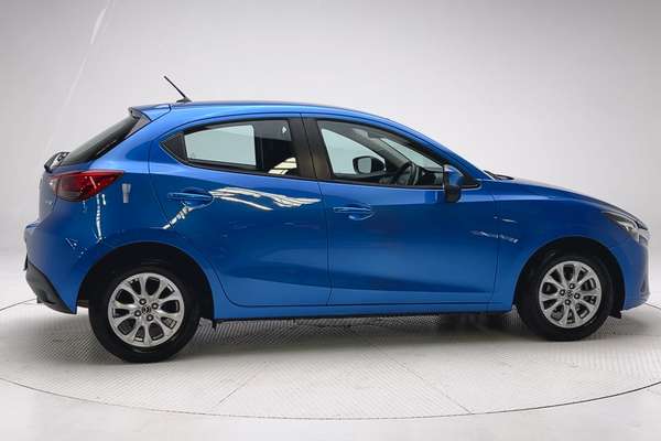 2018 Mazda 2 Maxx DJ Series thumb-2