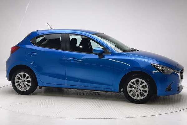 2018 Mazda 2 Maxx DJ Series thumb-3