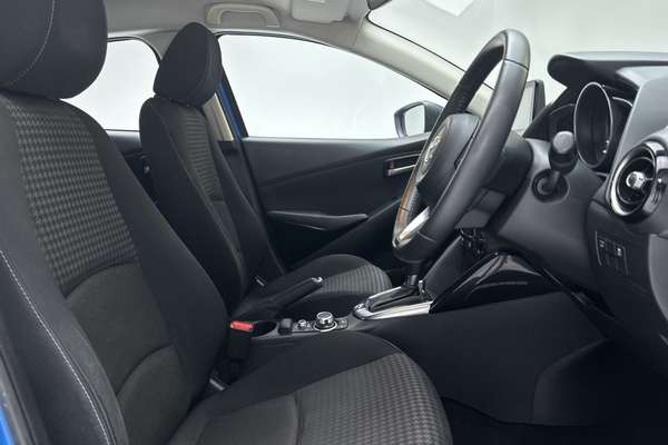 2018 Mazda 2 Maxx DJ Series thumb-12