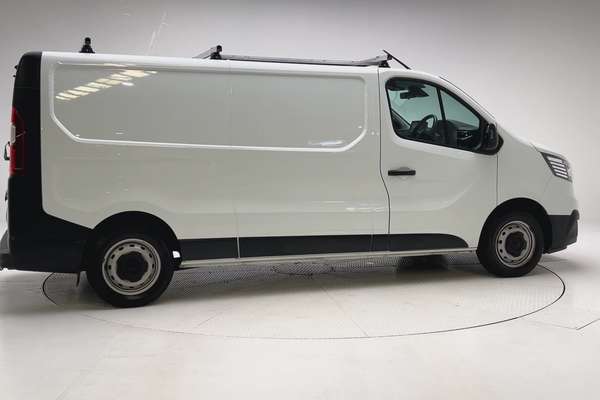 2023 Renault Trafic Pro X82 LWB Low Roof thumb-2