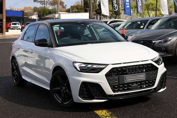 2025 Audi A1 35 TFSI S line edition GB