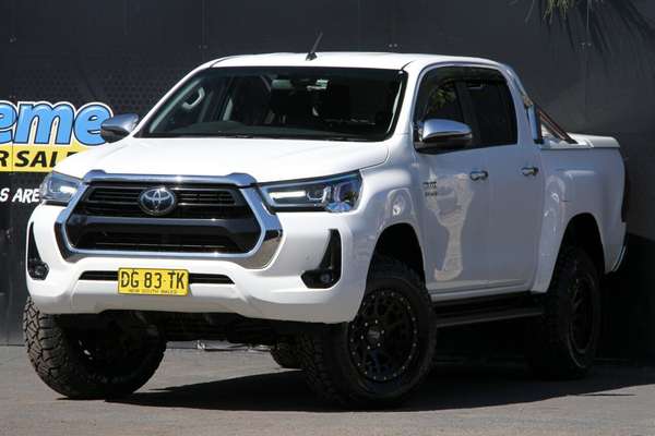 2020 Toyota Hilux SR5 GUN126R 4X4