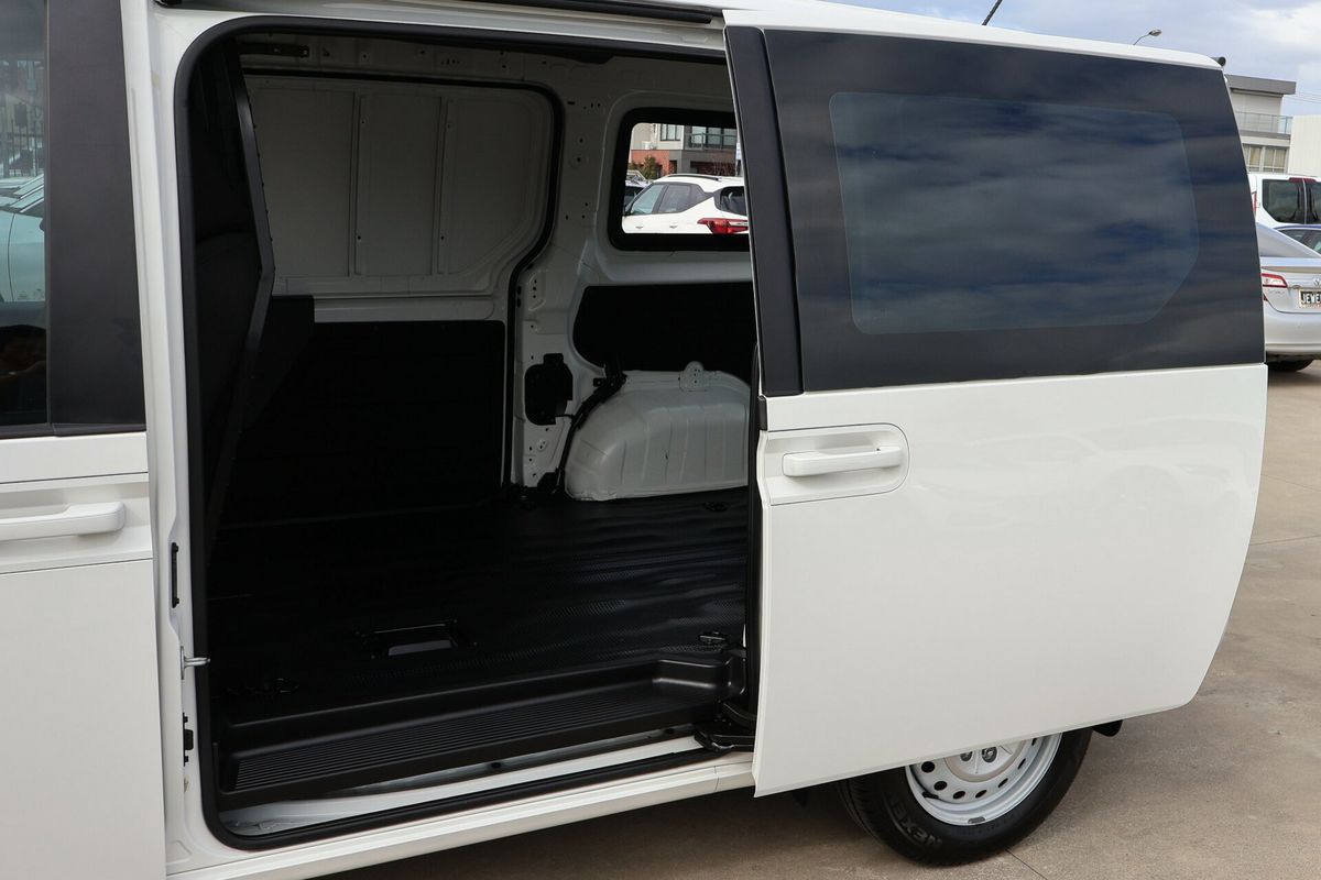 2023 Hyundai STARIA LOAD US4.V2