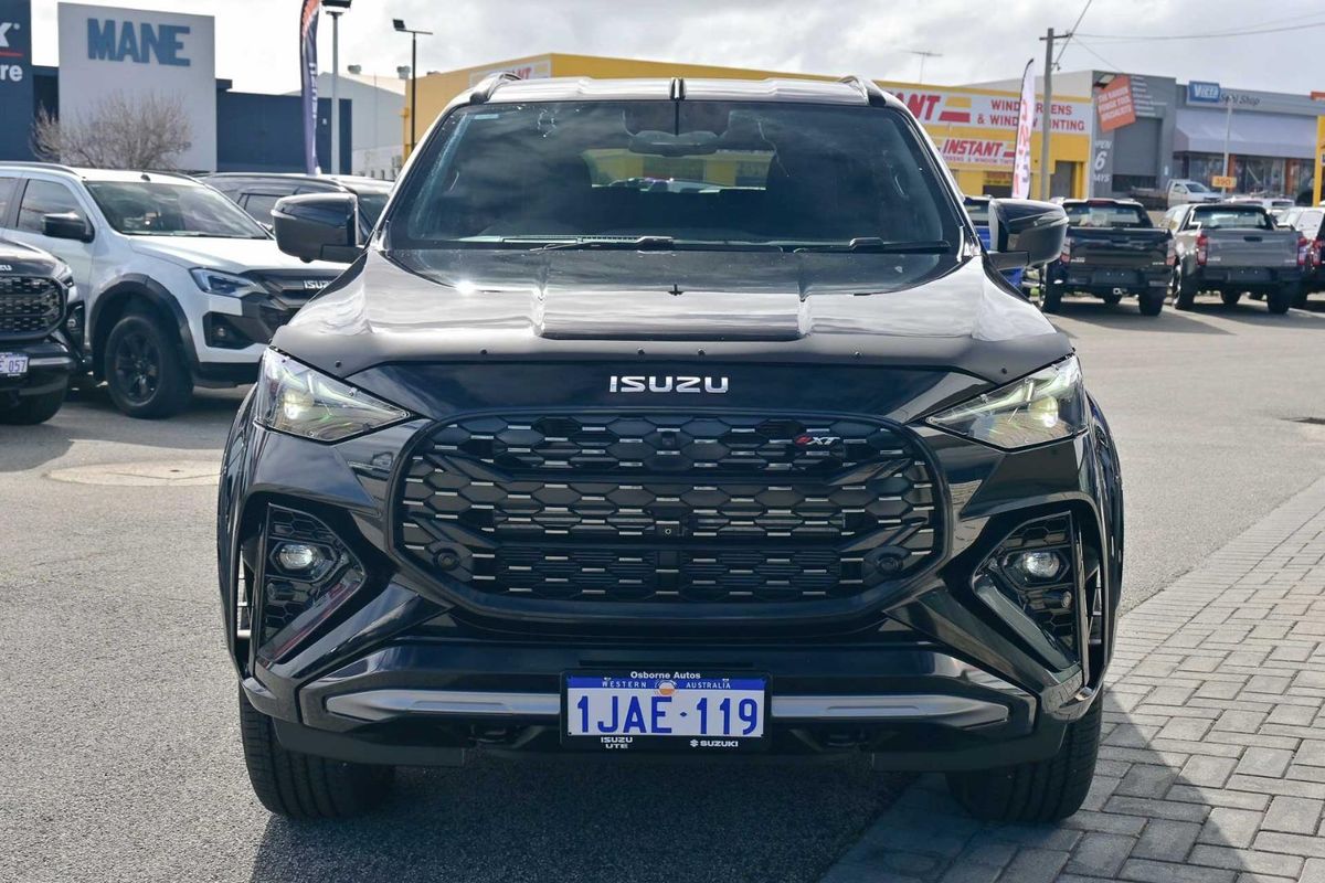 2025 Isuzu MU-X X-TERRAIN