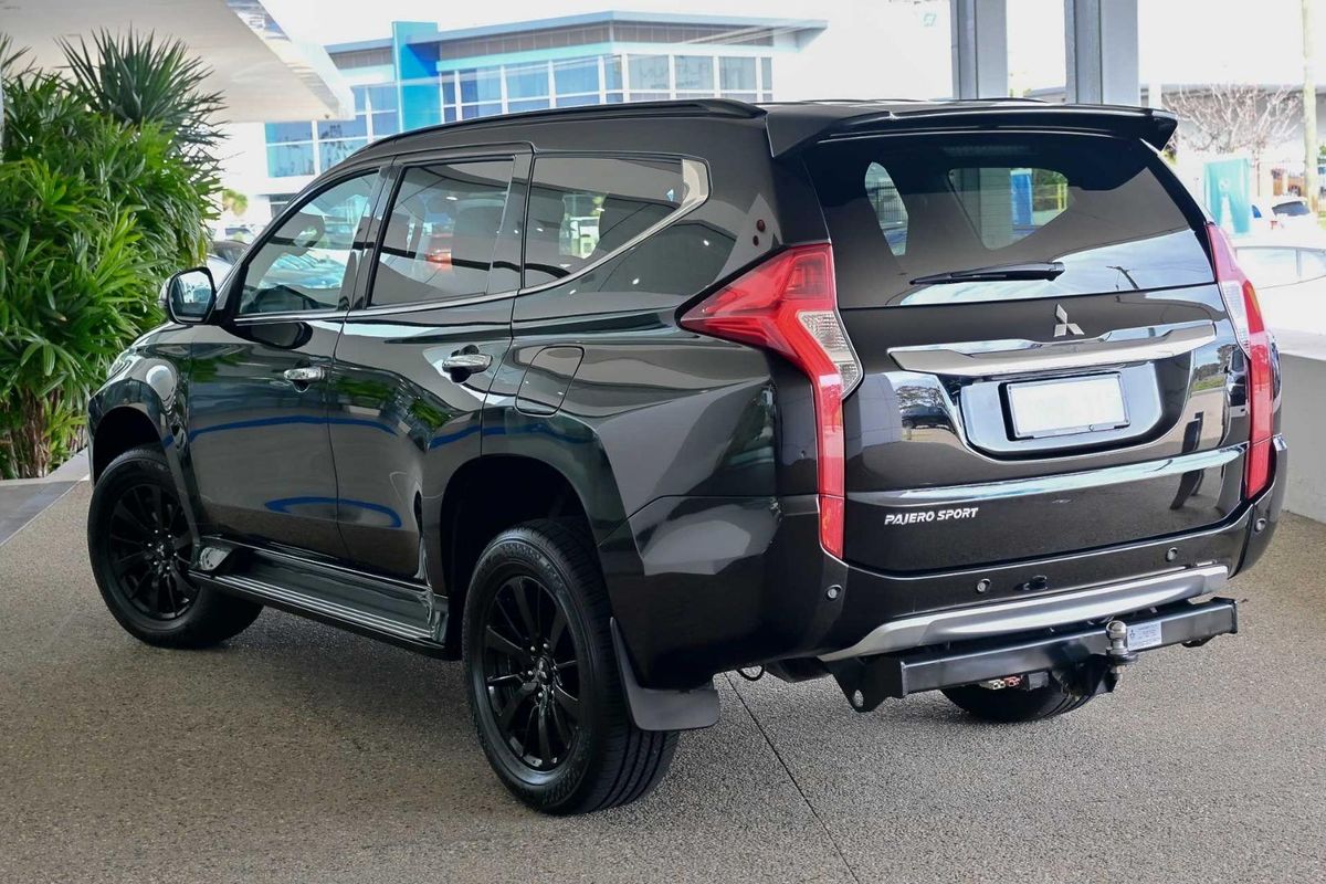 2019 Mitsubishi Pajero Sport Black Edition QE
